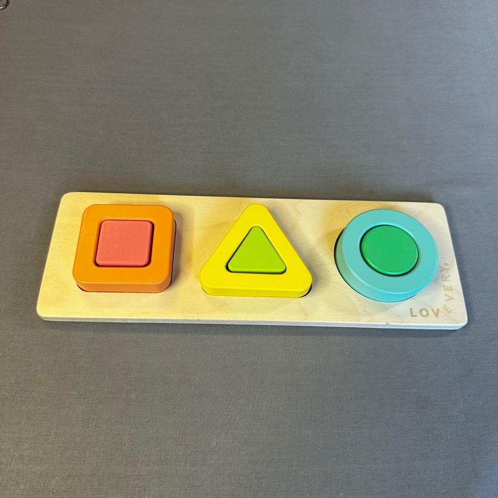 Lovevery Wooden Friends Hatch It‎ Puzzle Montessori Toddler Shape Sorter Toy